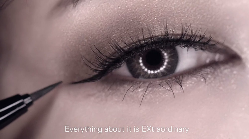 Image of Kate Tokyo Super Sharp Liner EX application