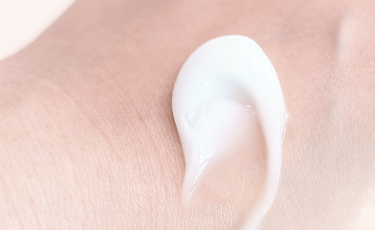 Image of Laneige Water Sleeping Mask Review Hand Swatch