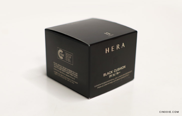 Image of Hera Black Cushion Review - Box