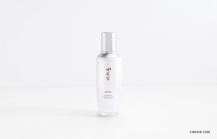 Image of The Face Shop Yehwadam Pure Brightening Review - Bottle