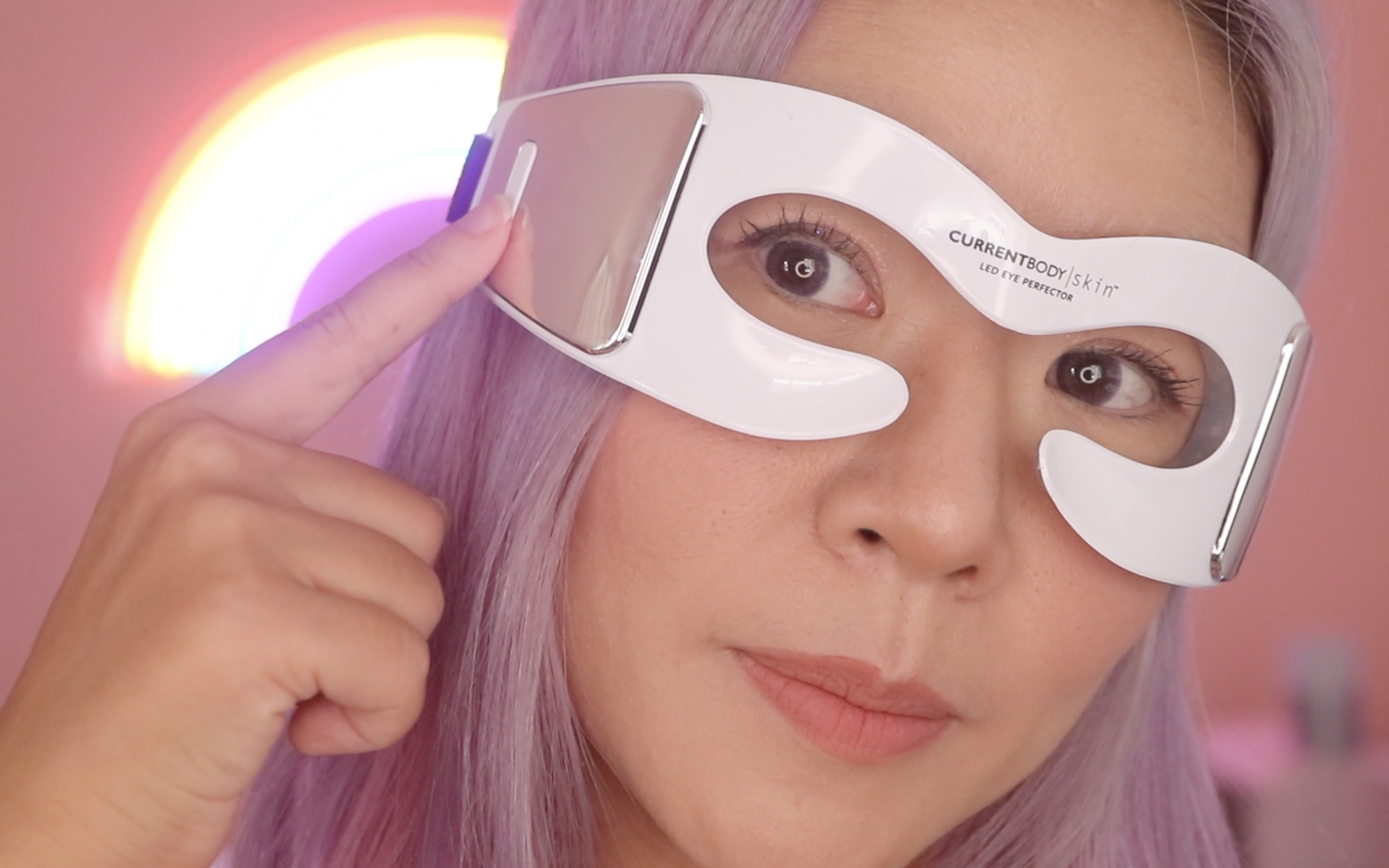 Trying the Currentbody Skin LED Eye Perfector